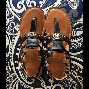 Tommy Hilfiger black leather very nice sandals